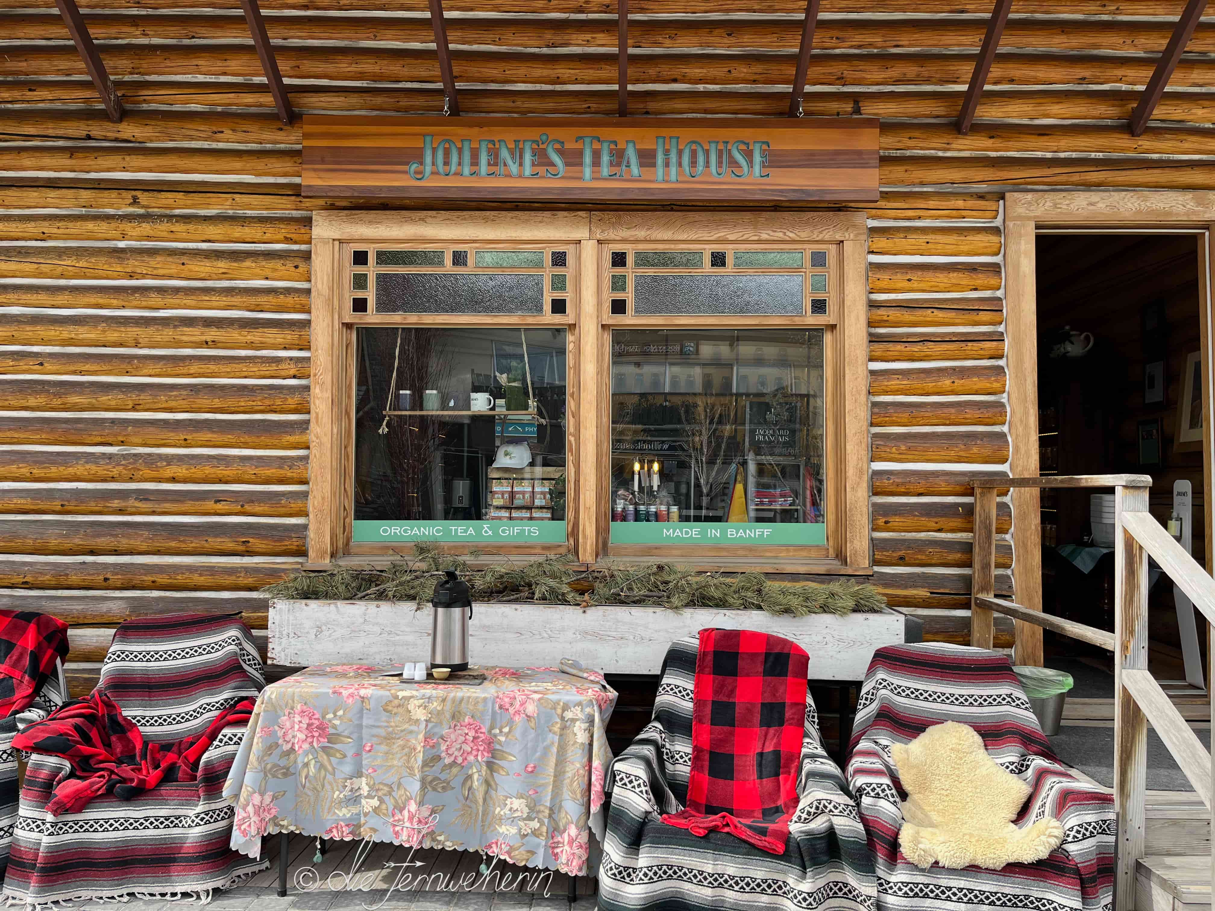 Exterior view of Jolene's Tea House in the town of Banff.